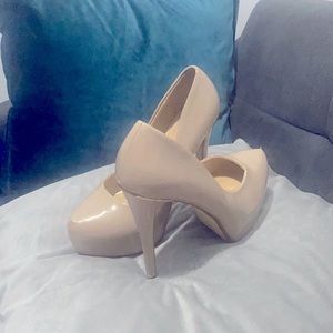 Shoes size 11 brand paprika